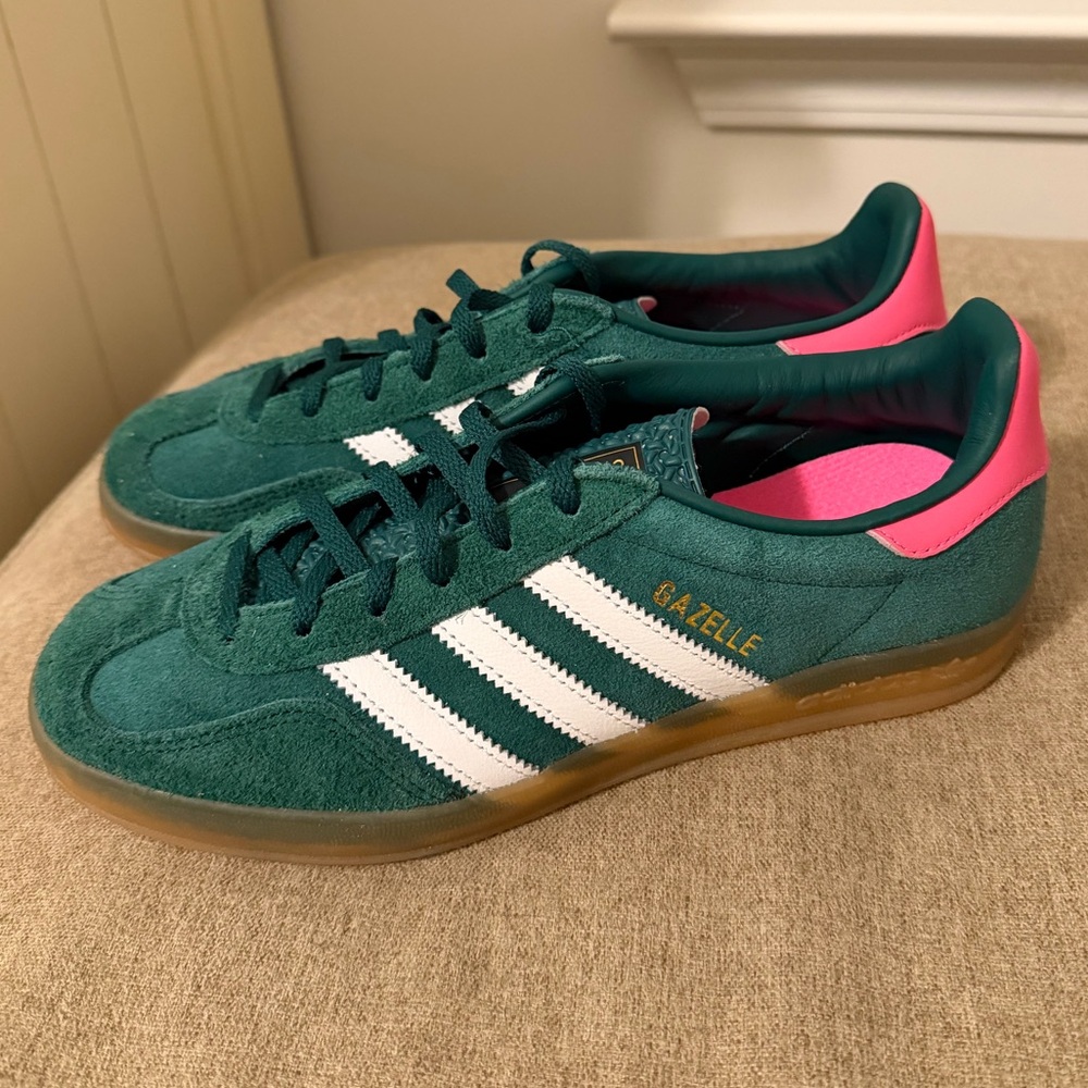 Adidas Gazelle Indoor Sneakers in Collegiate Green/Lucid Pink Sz. 7-Brand New